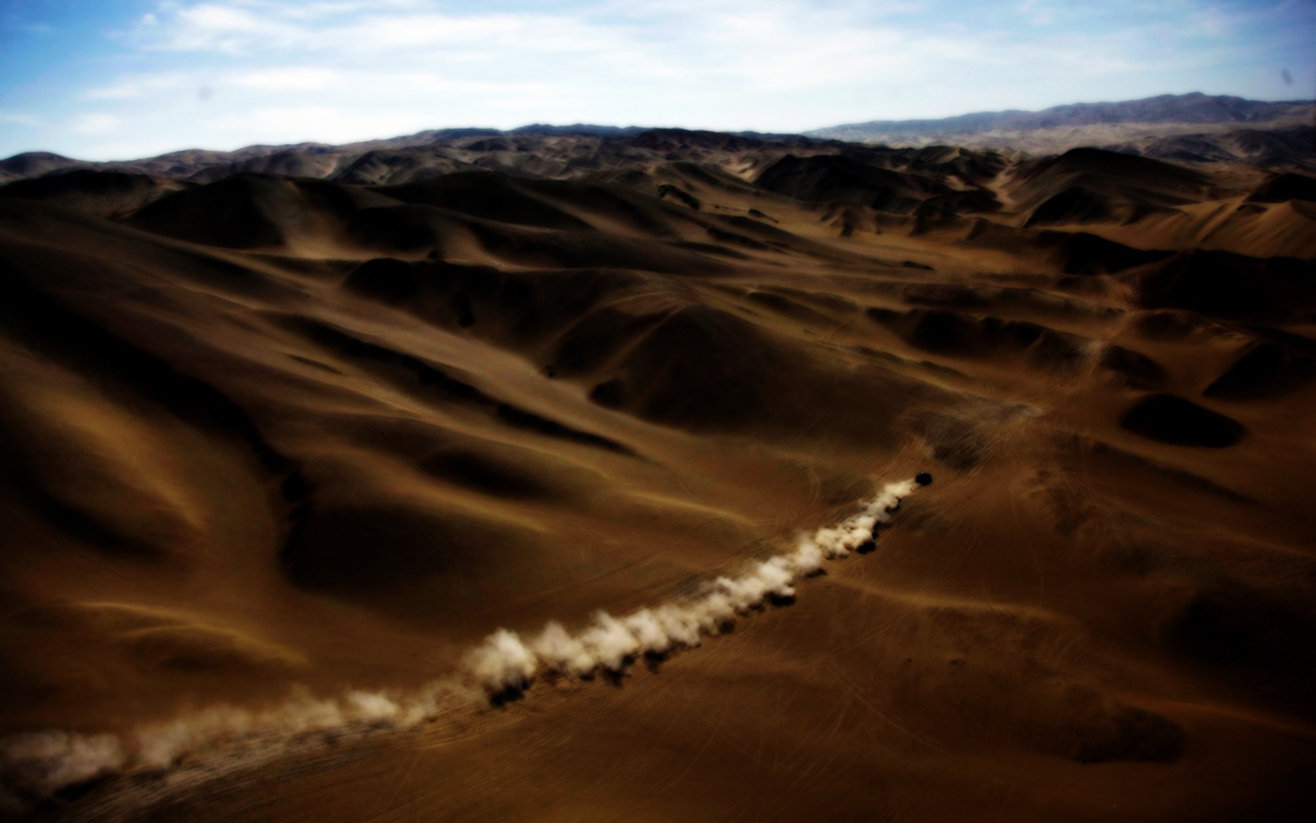 спорт шөл пейзаж құм жағажай тақыр күн батуы құрғақ саяхат таң аспан арид теңіздер көлеңке көркем құм мұхит таулар кешке көлік спорт жылдамдық