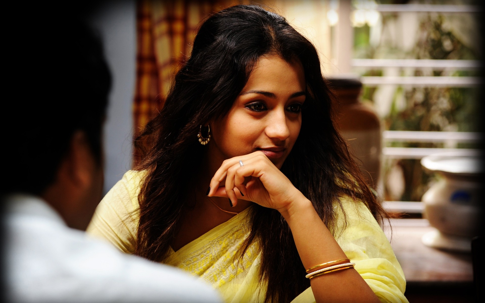 әйел жабық мимика портрет ересек қыз бір үнді актрисасы болливуд актрисасы актриса модель триша кришнан