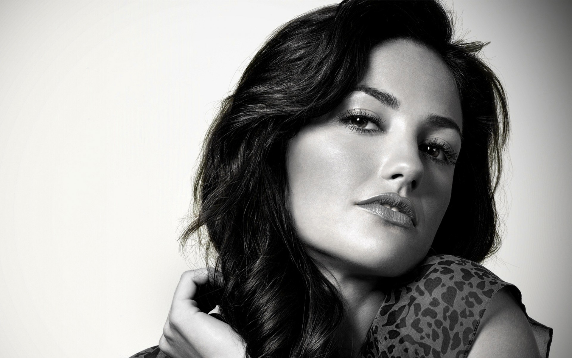 портрет әйел сән қыз монохромды модель сексуалды көз гламур бір ересек студия ерін әйелдер актриса атақты адамдар минка келли