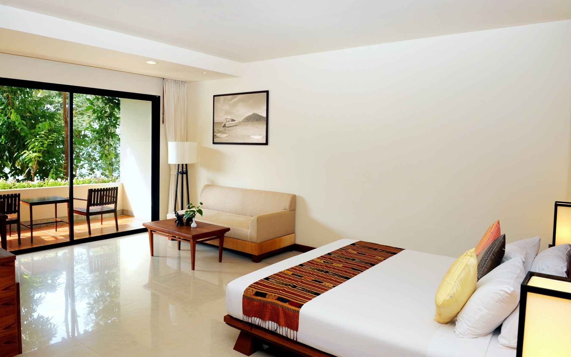 бөлме жиһаз үй үй диван еден пәтер терезелер орын үйлер жатын бөлме отбасы шам кесте орындық кілем интерьер дизайны ішкі заманауи төсек балкон дизайн таза