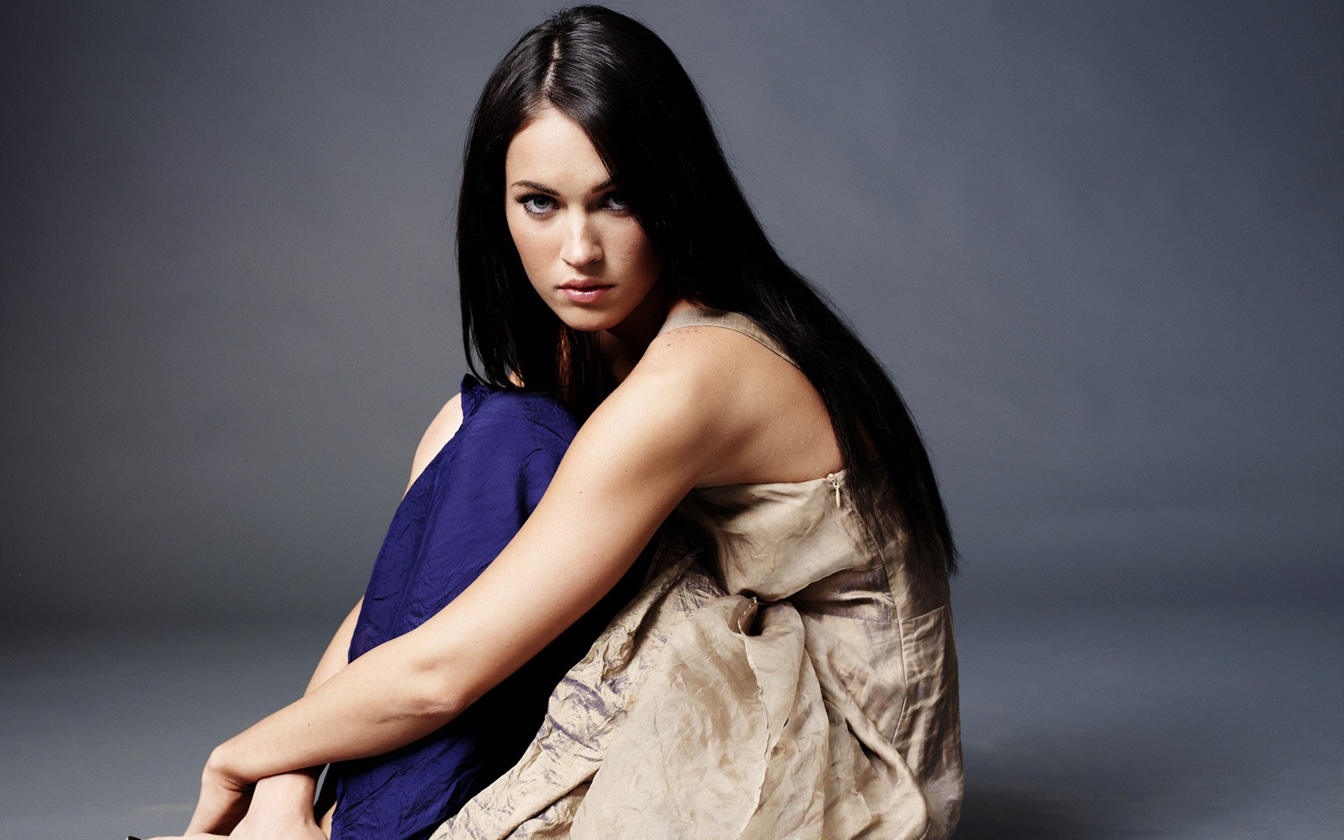 сән әйел портрет гламур модель сексуалды қыз талғампаз бір брюнетка әдемі актриса фото бет байсалды