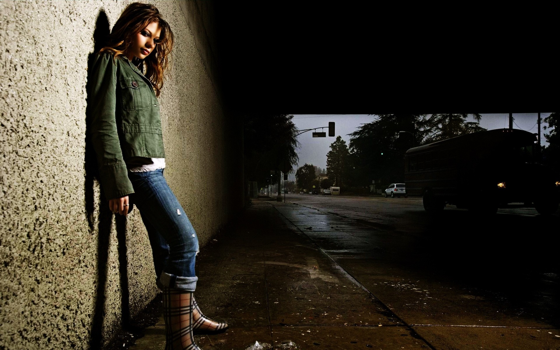 көше қыз портрет әйел ересек бір жарық модель қала қала сән көлеңке жол актриса постер атақты адамдар мишель трахтенберг