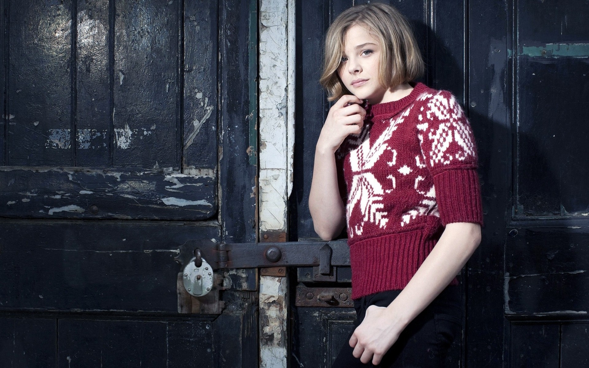 әйел бір портрет ересек сән есік кию қыз сексуалды актриса голливуд пипец әрекет хлоя морец