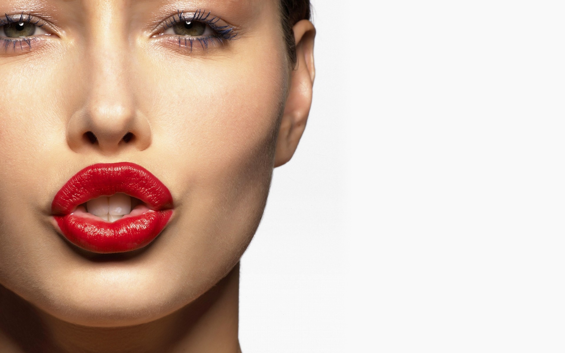 әйел ерін гламур ерін далабы сексуалды сән көз әдемі тері портрет сүйкімді қыз жас бет қарау