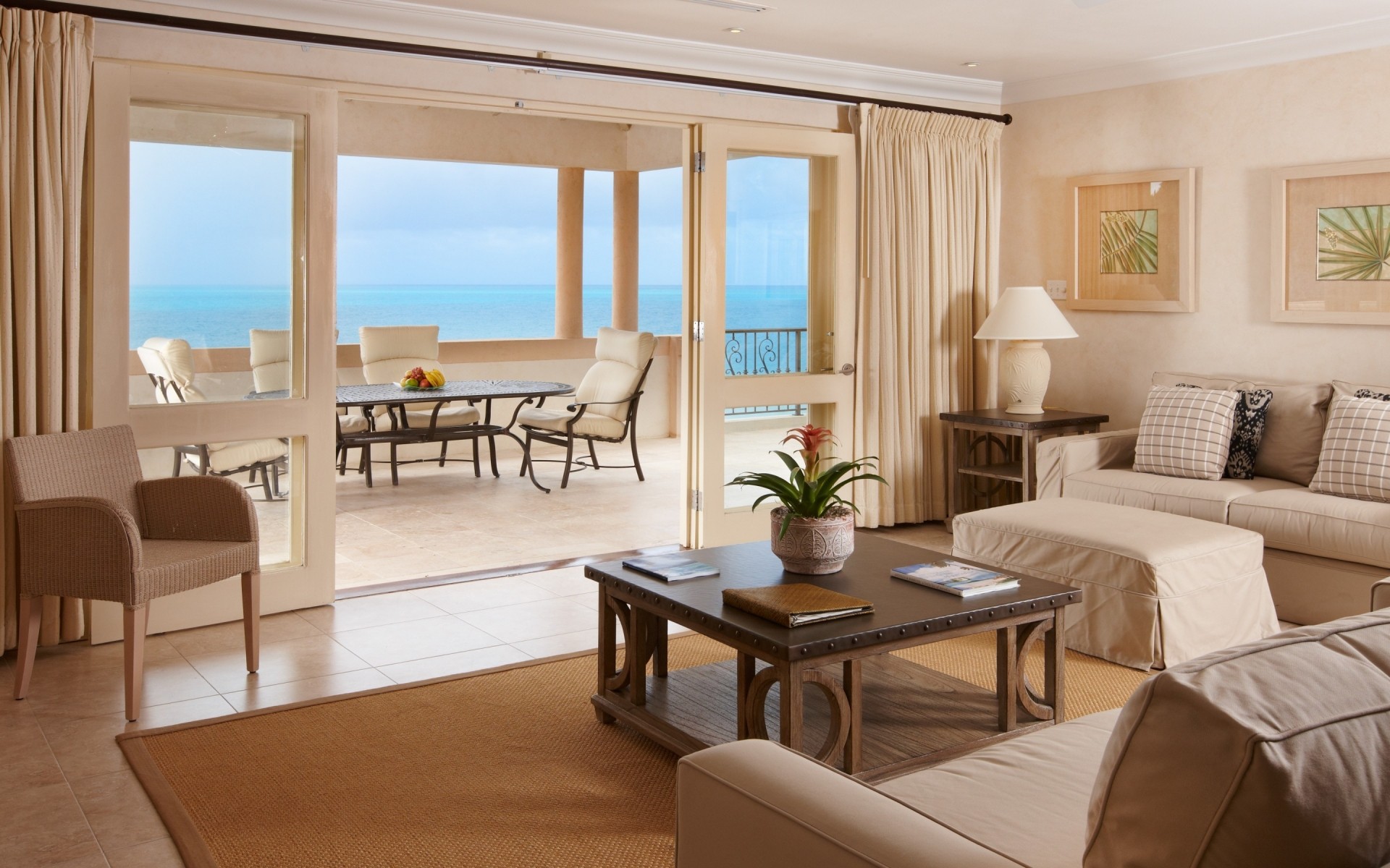 жиһаз бөлме жабық терезелер кесте интерьер дизайны үйлер орындық орын заманауи еден кілем шам сәнді үй пәтер диван жатын бөлме төсек жастық пентхаус