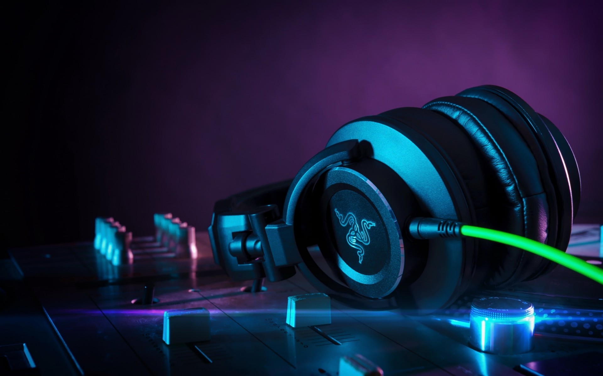 технология жарық құлаққап гаджеттер техник