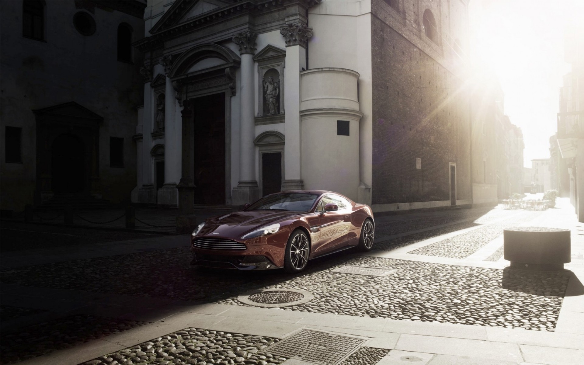 aston martin көше автомобиль тротуар жол қала саяхат автомобиль жарық сәулет астон мартин ваниш спорттық көліктер купе көліктері
