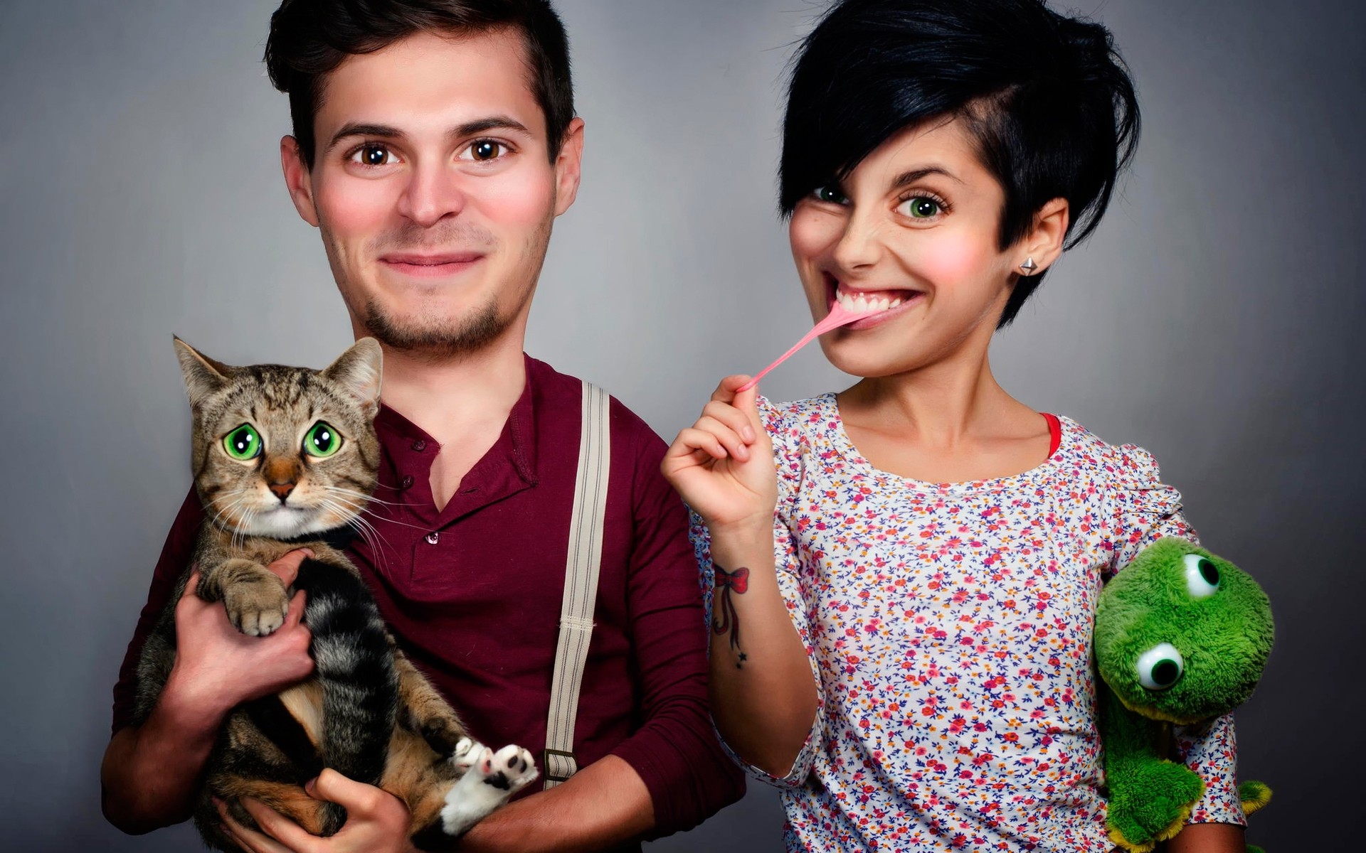 портрет әйел сүйкімді жас махаббат әдемі қыз әдемі ересек жалғыз рахат студия күлкілі күлкілі фотосуреттер күлкілі отбасылық мысық