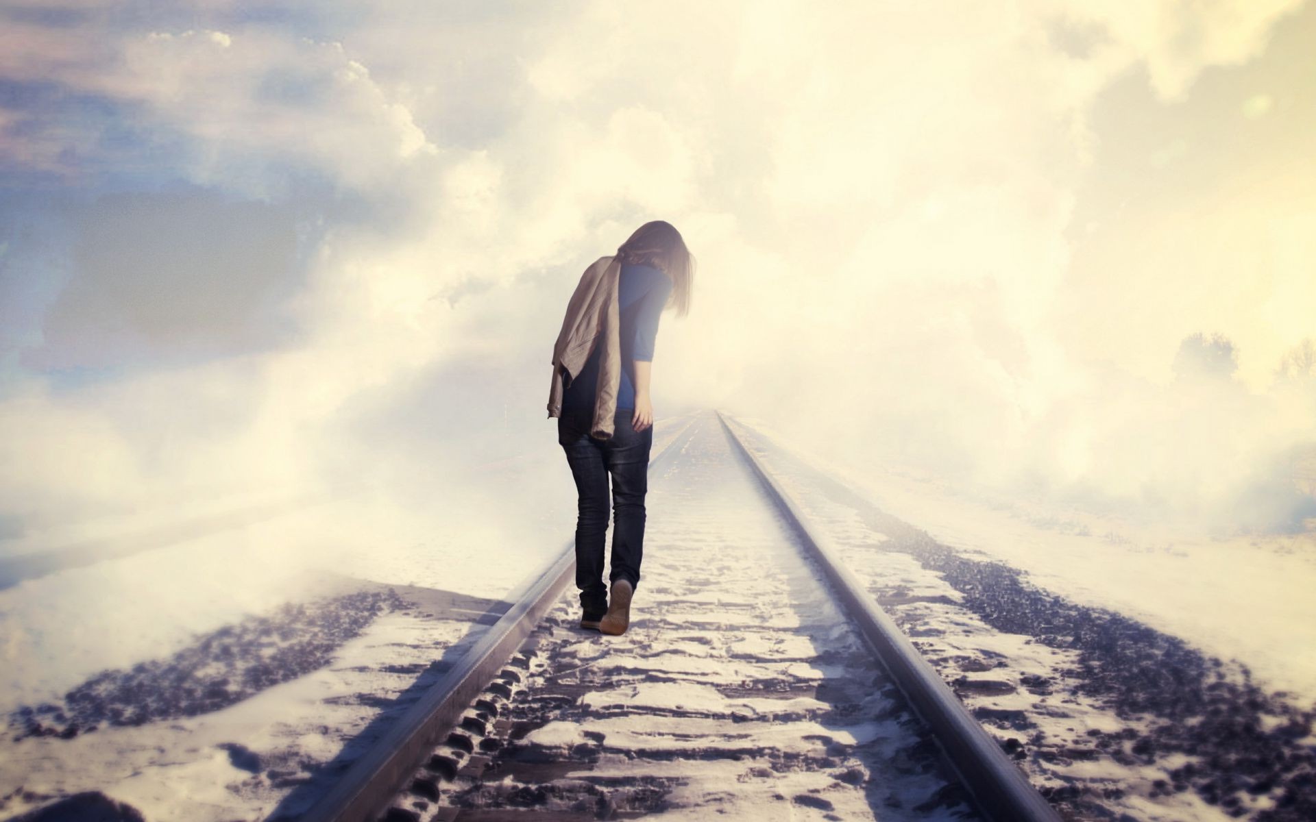 саяхат пейзаж жол қар аспан бір қыс трек көлік жүйесі нұсқаулық пойыз таулар теміржол адам ересек күндізгі жарық ашық ауада