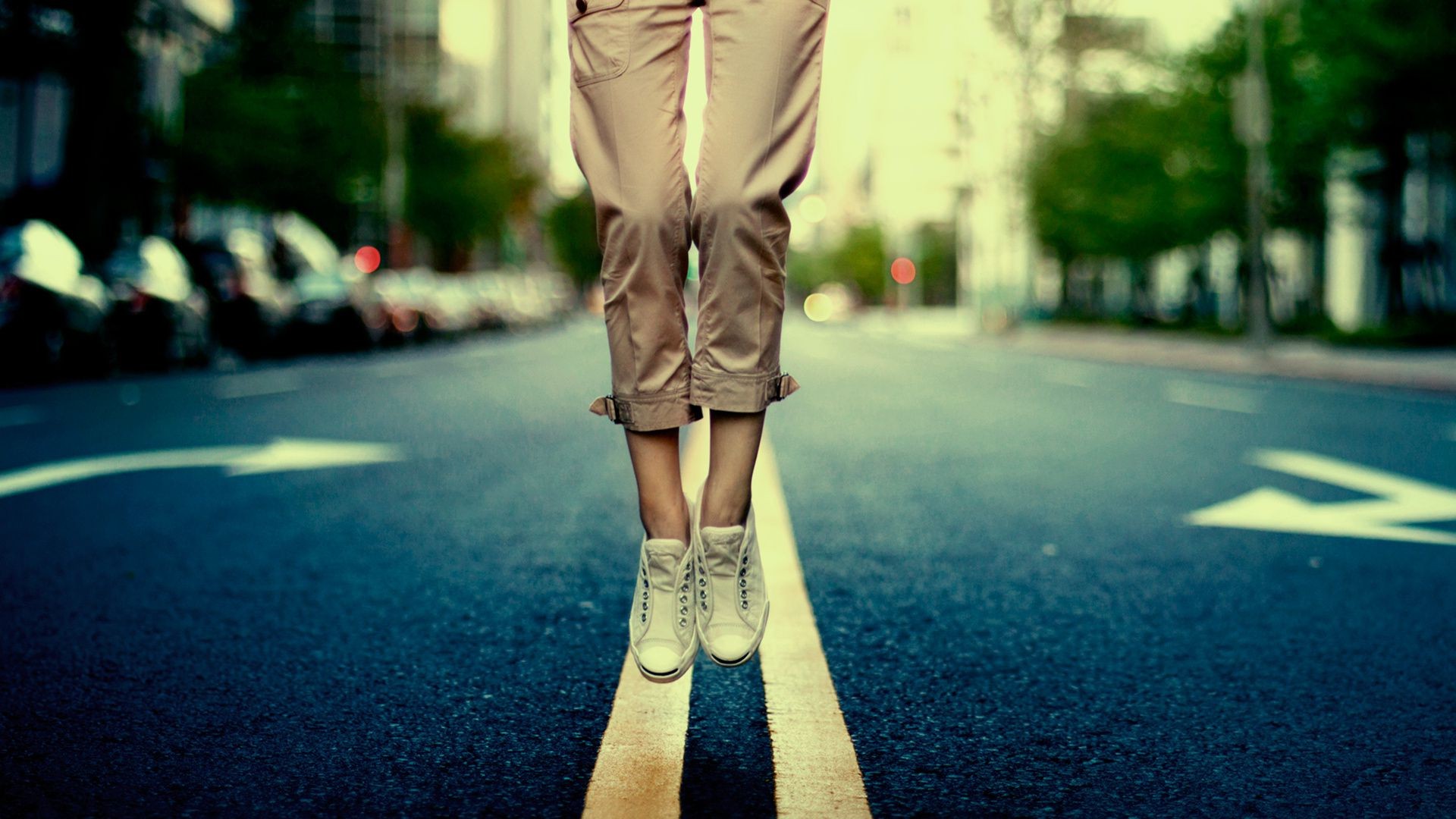 көше қыз портрет қала монохромды адам модель әйел ересек сән жол