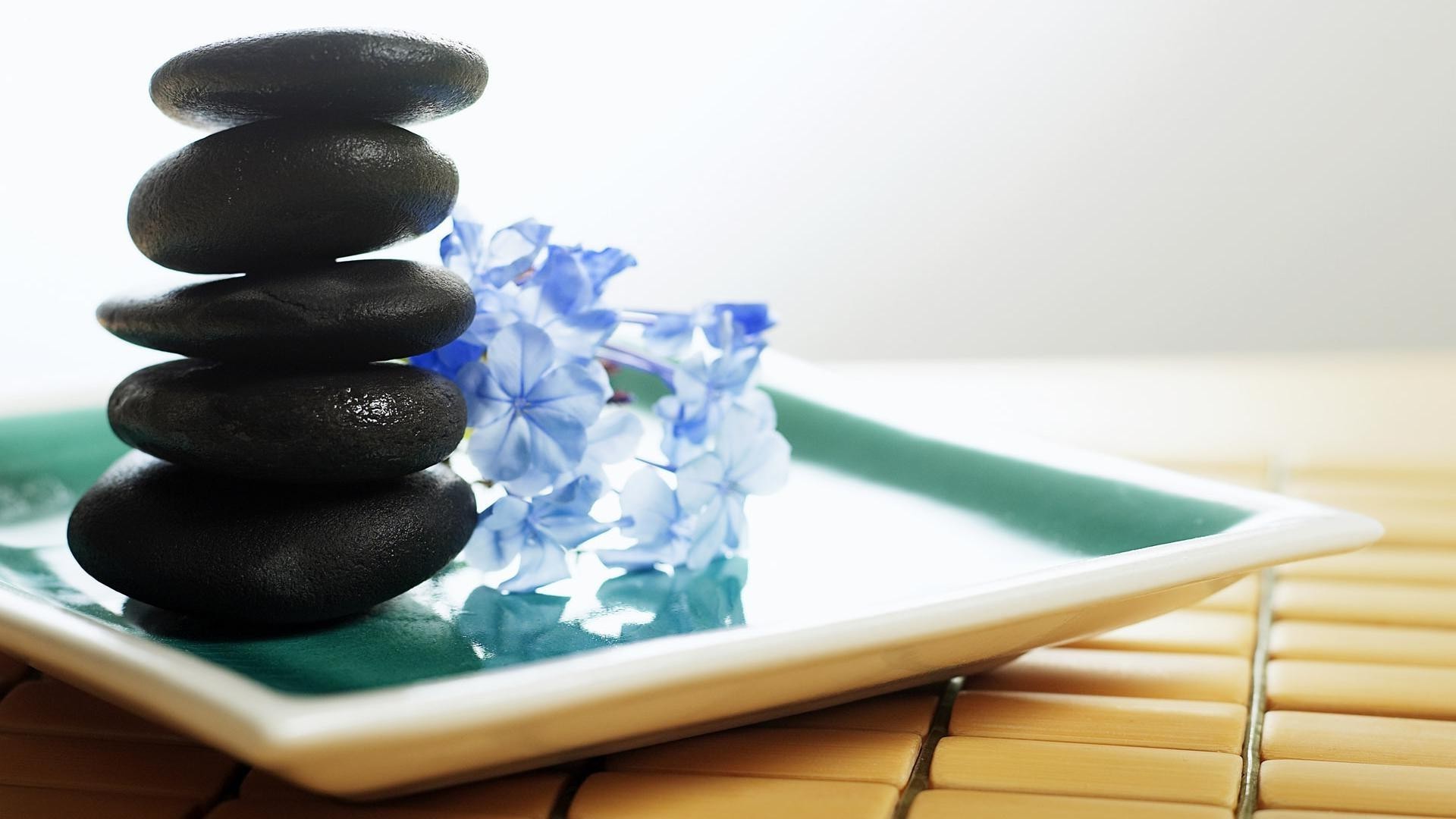 тепе-теңдік дзен массаж релаксация үйлесімділік медитация бамбук тұрақтылық емдеу терапия салқынқандылық натюрморт