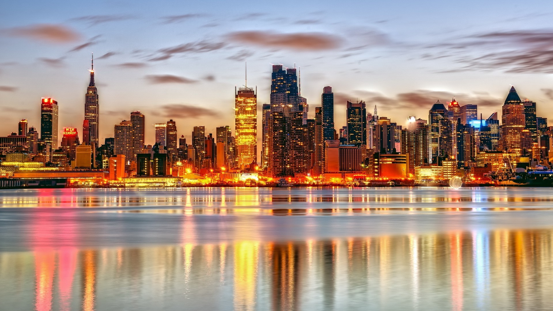 қала қала зәулім ғимарат сәулет skyline қала орталығы сумт үй кешке кеңсе заманауи қалалық күн батуы саяхат аспан шағылысу бизнес жарықтандыру мұнара жағалау